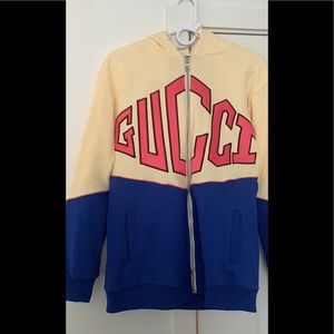 Women size large sweatshirt brand new